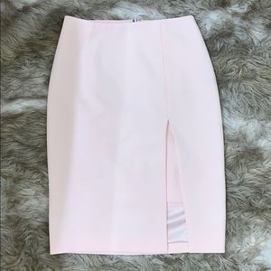 WHITE HOUSE BLACK MARKET SKIRT WITH SLIT NWOT
